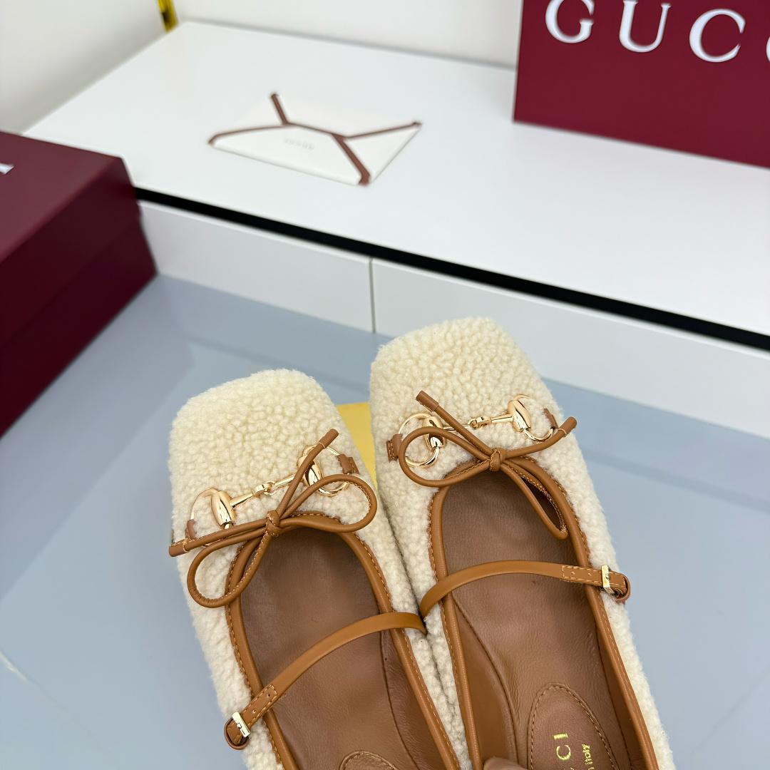 Gucci Women's Gucci Horsebit Ballet Flat - EUR FASHION