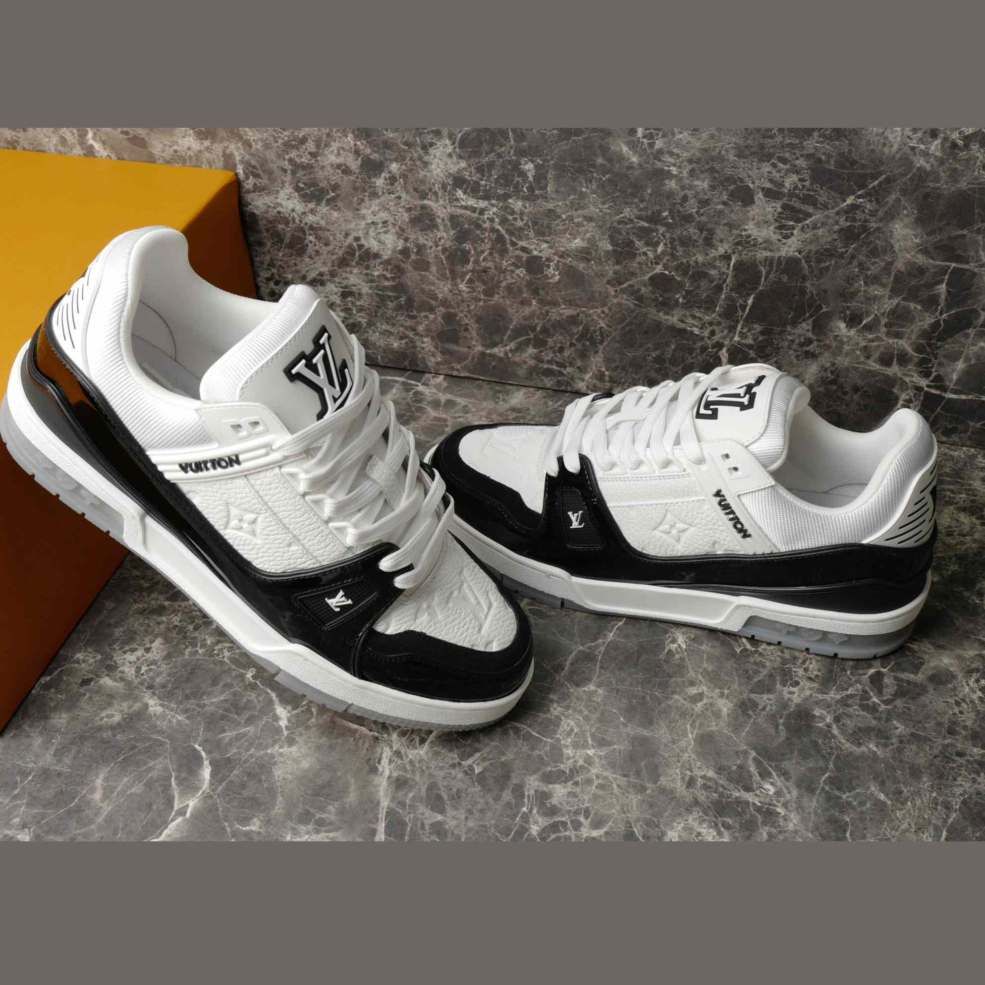 Louis Vuitton LV Trainer Sneaker   1AJ130 - EUR FASHION