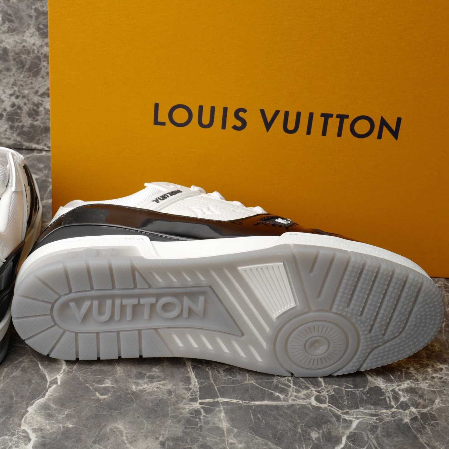 Louis Vuitton LV Trainer Sneaker   1AJ130 - EUR FASHION