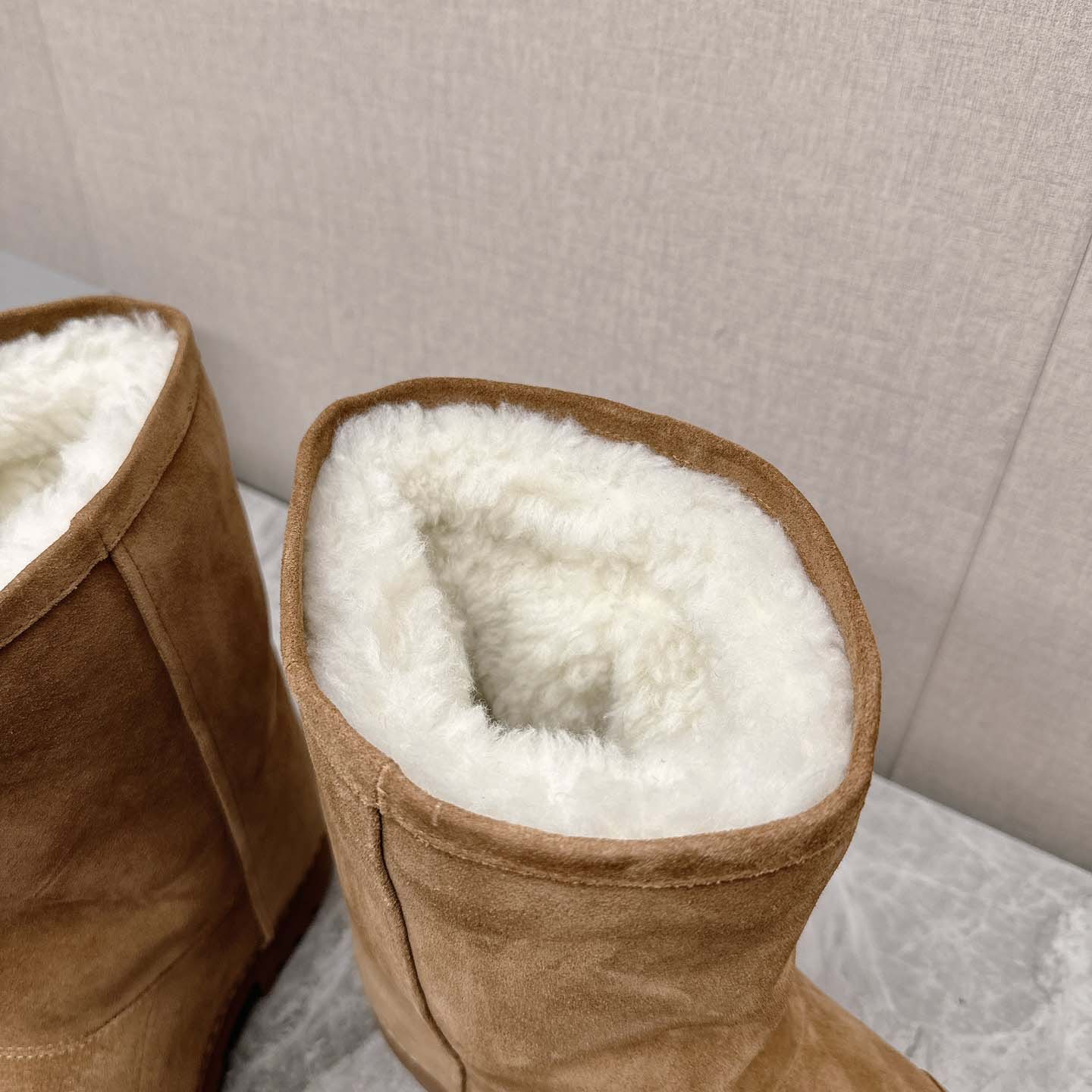 Balenciaga Alaska Fur High Boots - EUR FASHION