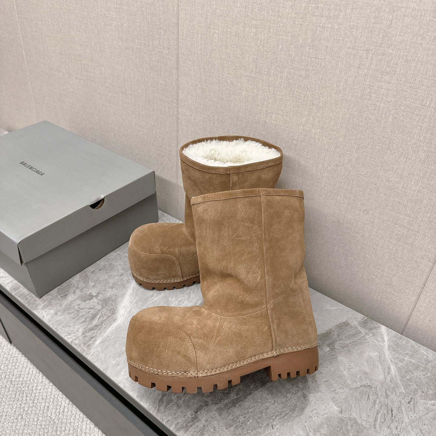 Balenciaga Alaska Fur High Boots - EUR FASHION