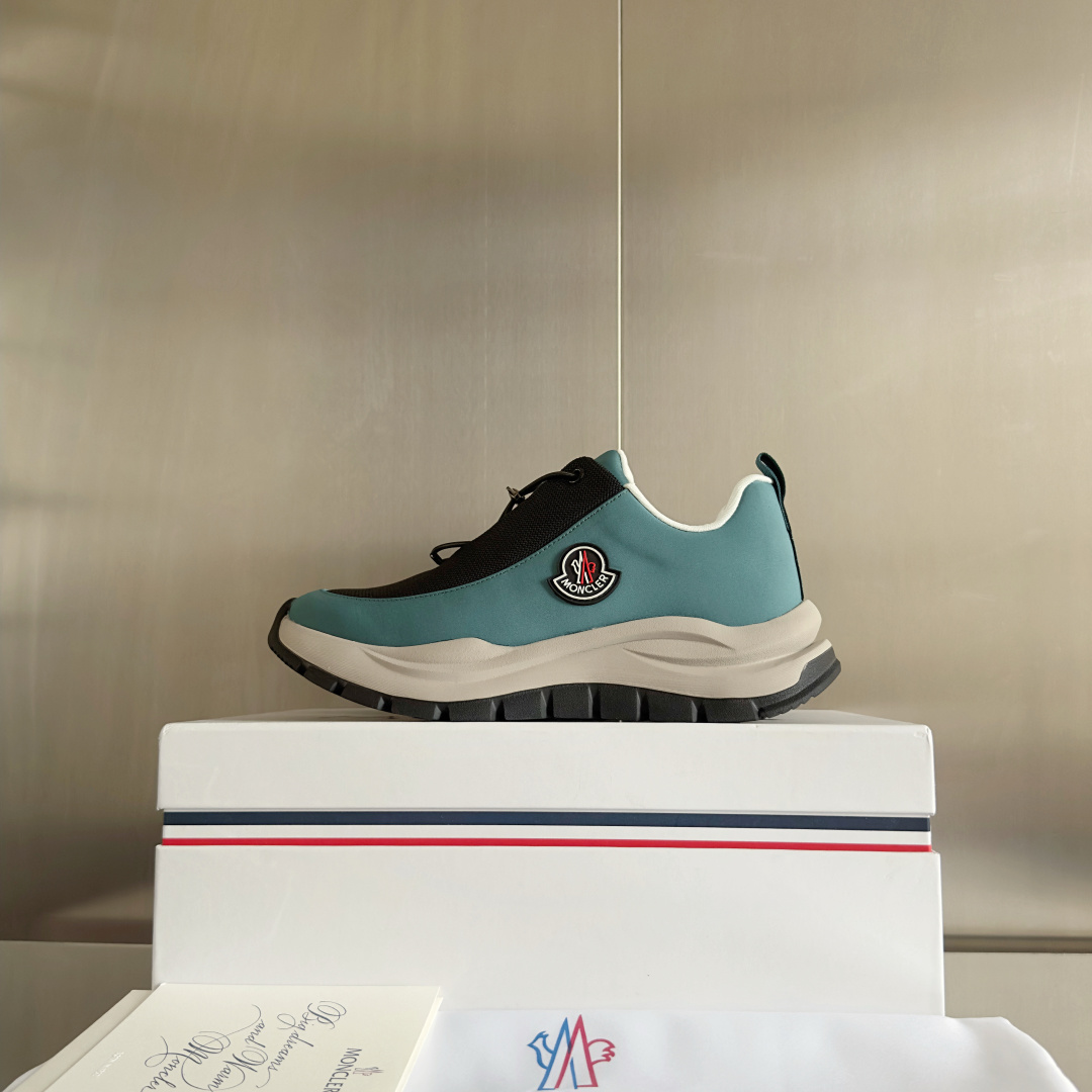 Moncler Sneakers - EUR FASHION