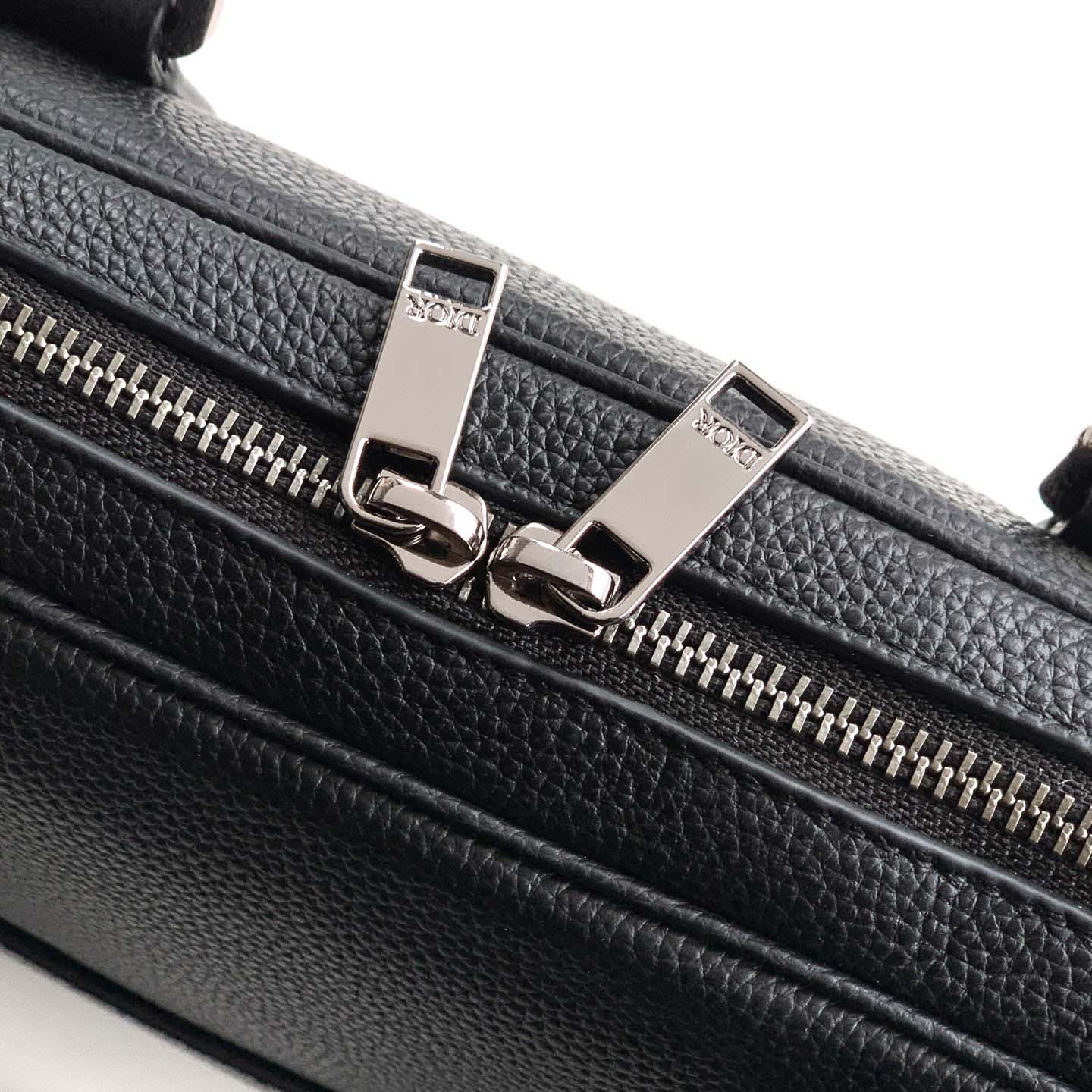 Dior CD Icon A5 Triangle Pouch  - EUR FASHION