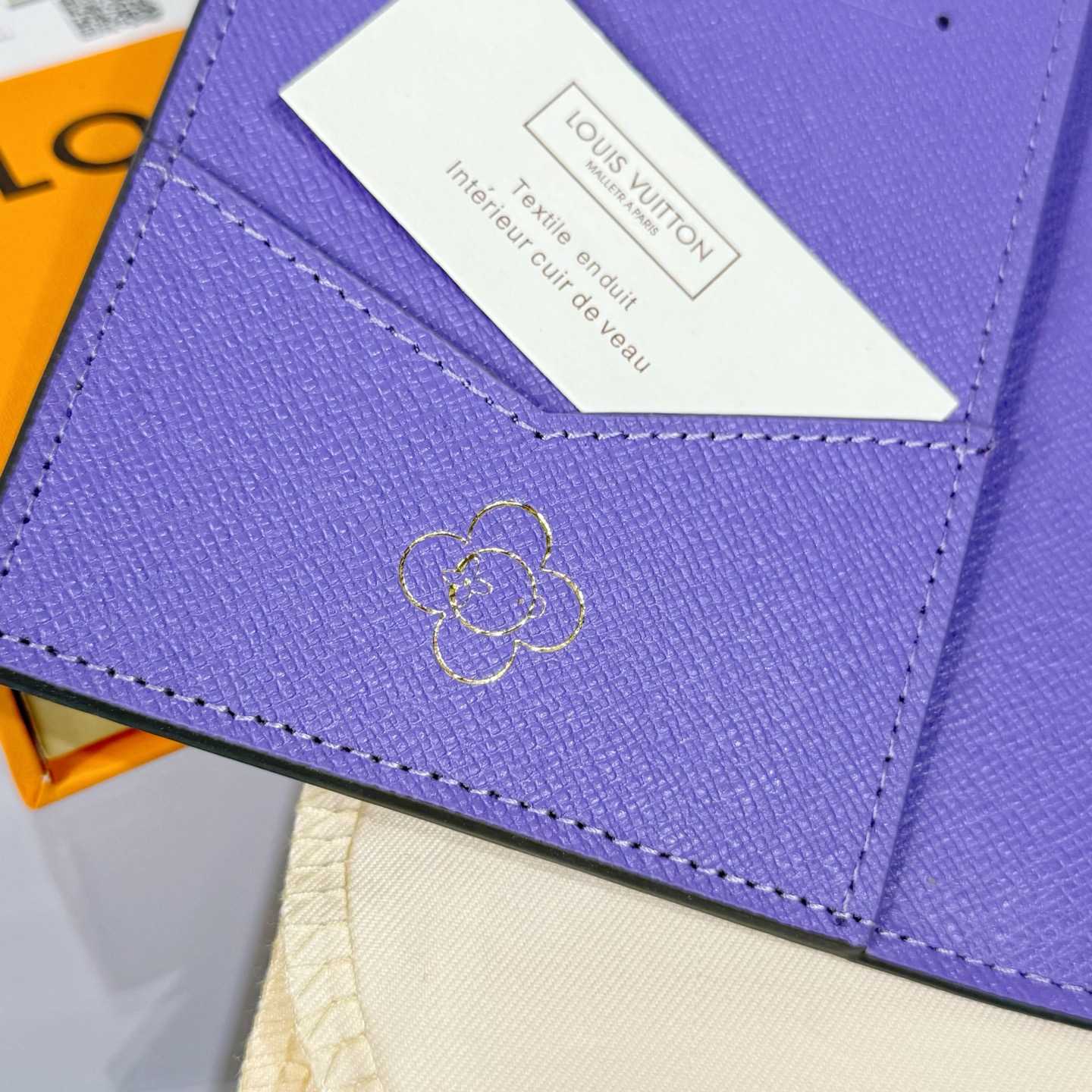 Louis Vuitton Passport Cover    - EUR FASHION