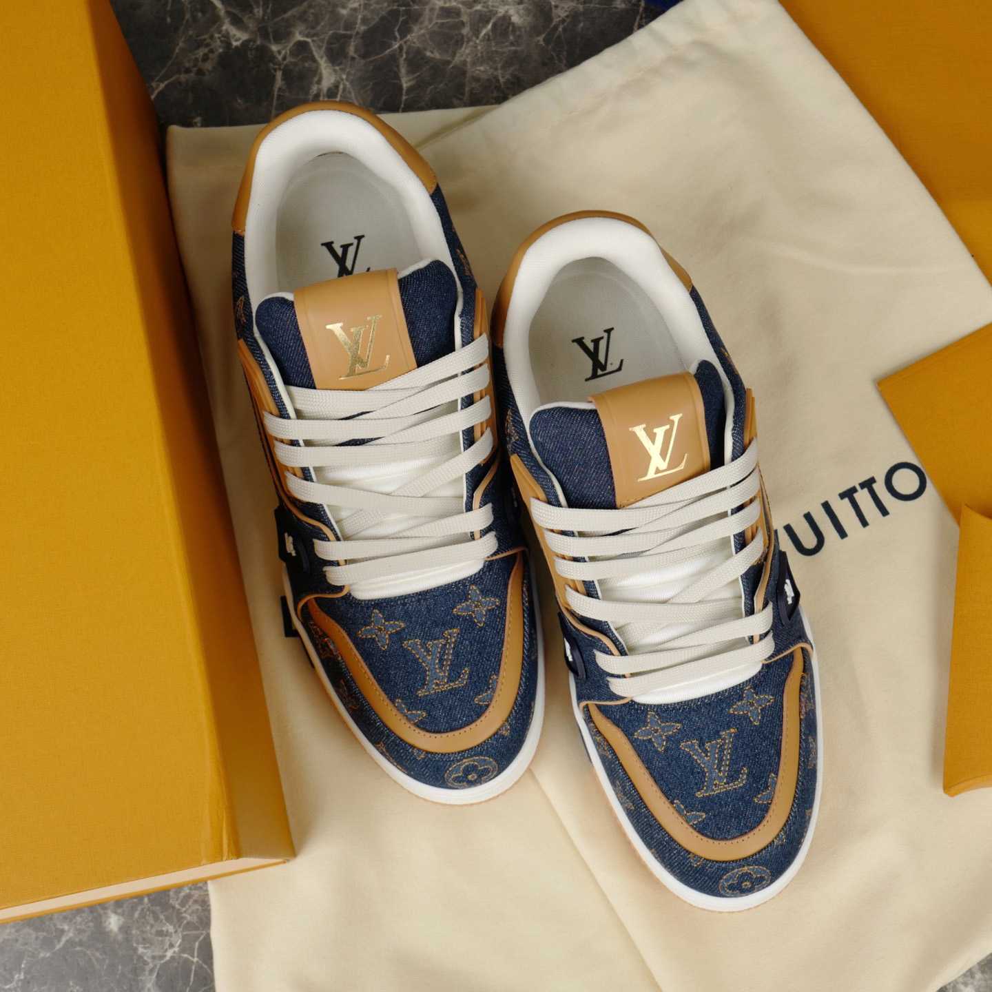 Louis Vuitton LV Trainer Sneaker   1AJ354 - EUR FASHION