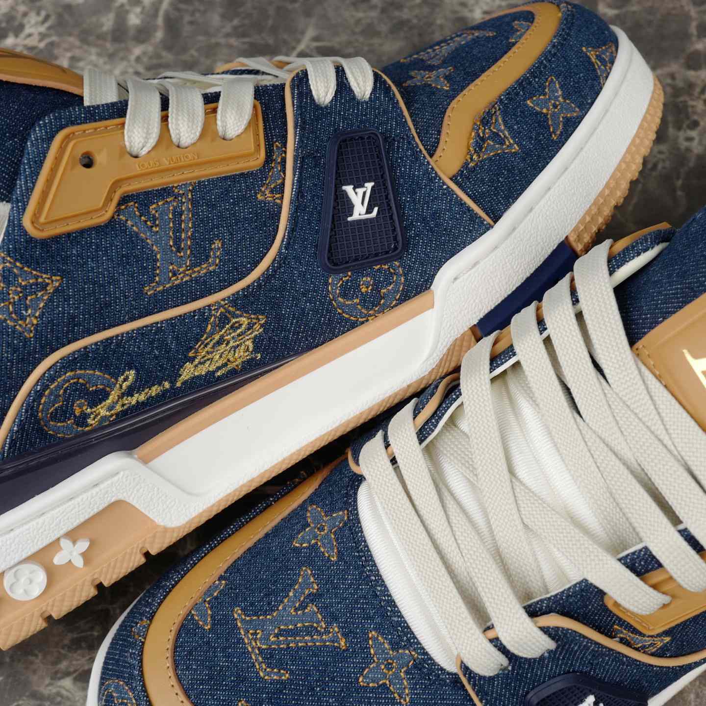 Louis Vuitton LV Trainer Sneaker   1AJ354 - EUR FASHION