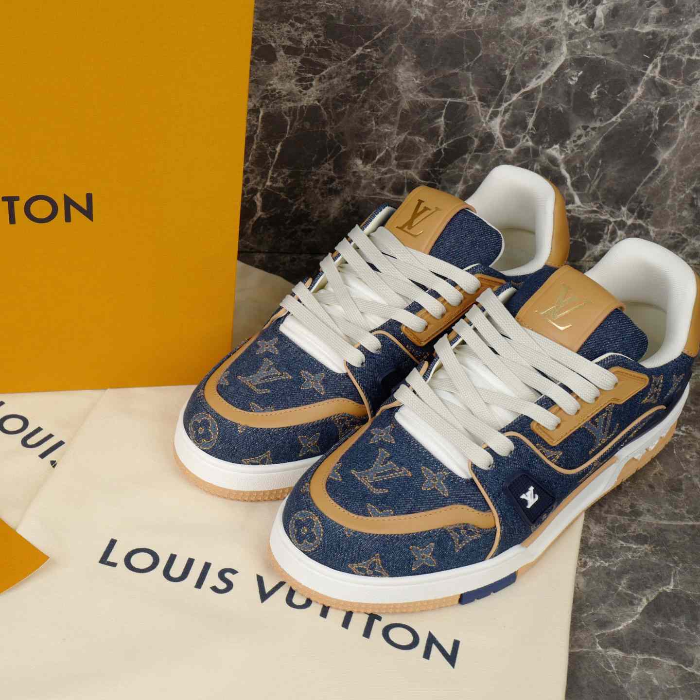 Louis Vuitton LV Trainer Sneaker   1AJ354 - EUR FASHION