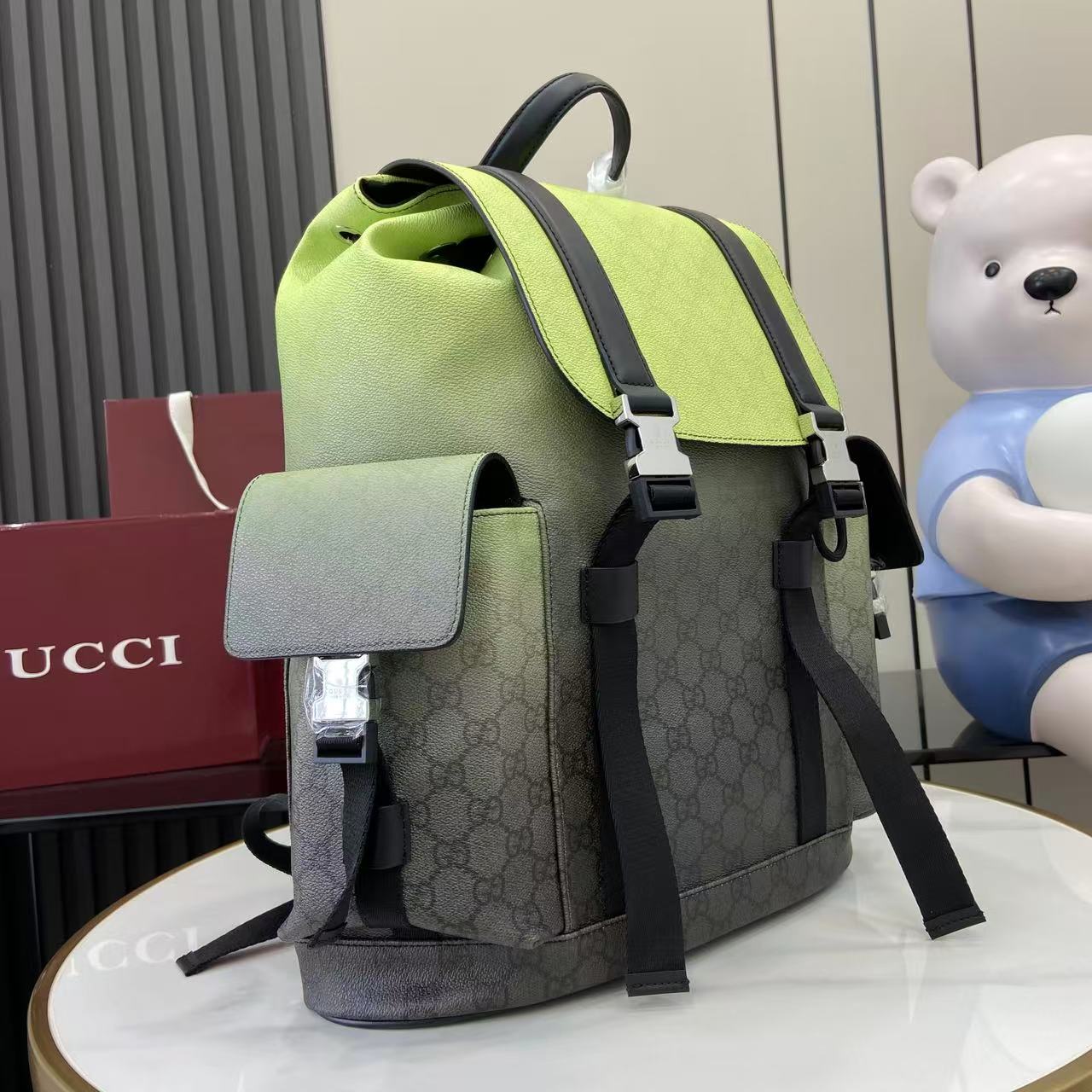 Gucci Chroma Large Backpack - EUR FASHION
