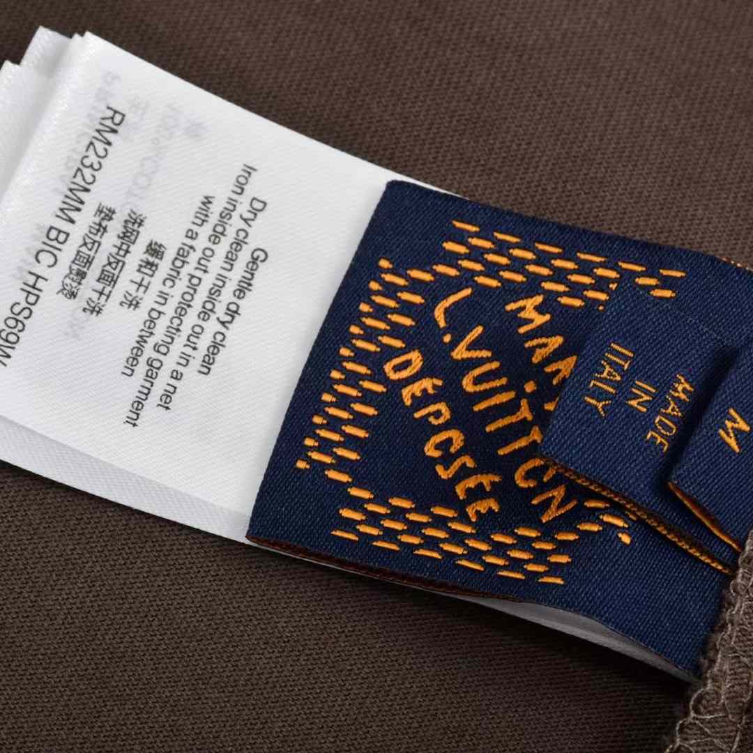 Louis Vuitton Washed Embellished Cotton T-Shirt   1AHCL3 - EUR FASHION