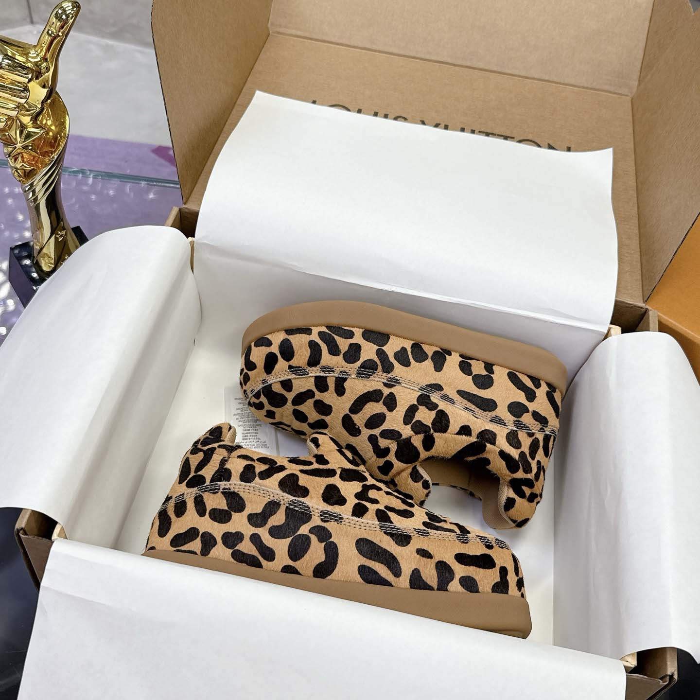 Louis Vuitton LV Yeti Slip On   1AIKKQ - EUR FASHION