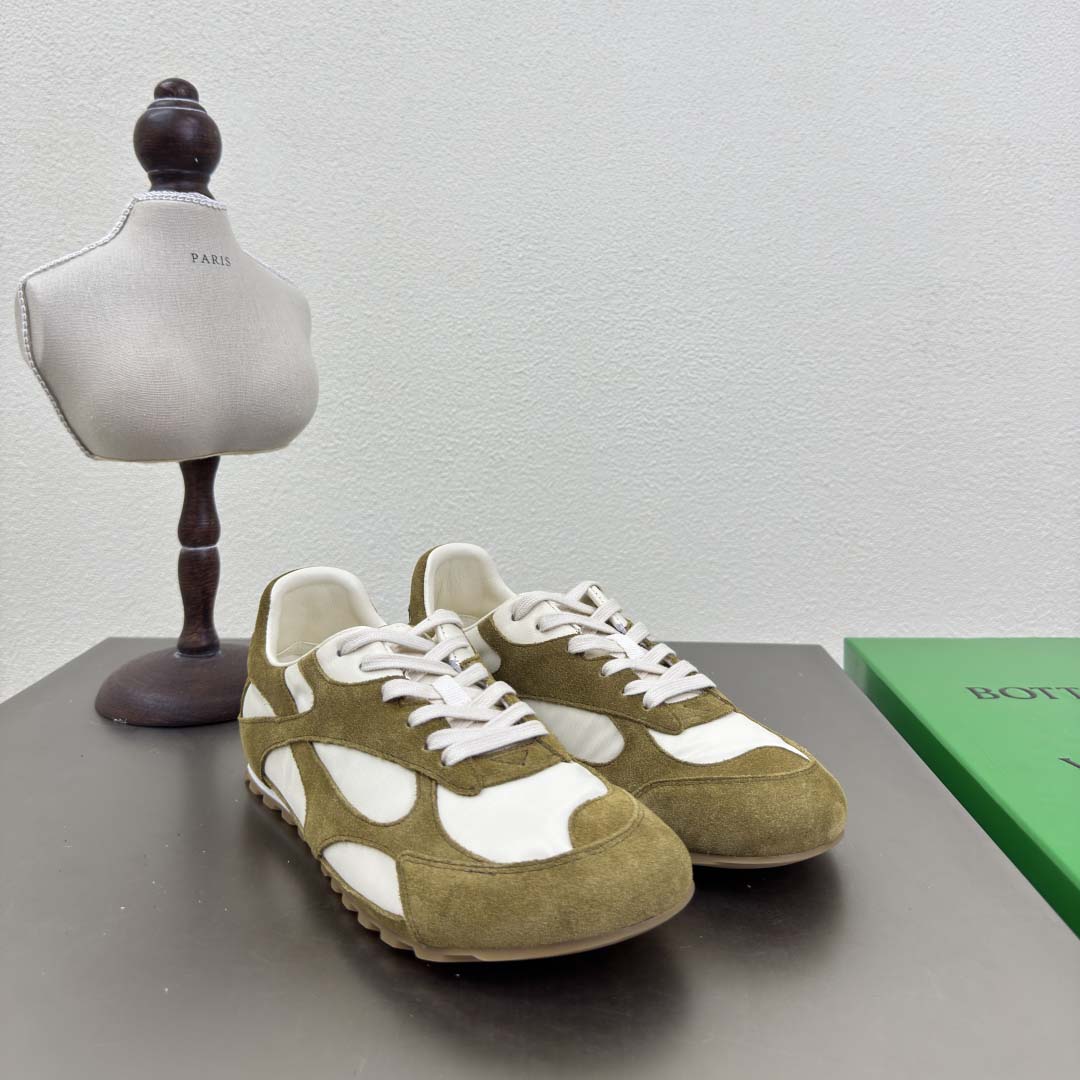 Bottega Veneta Orbit Flash Sneaker - EUR FASHION