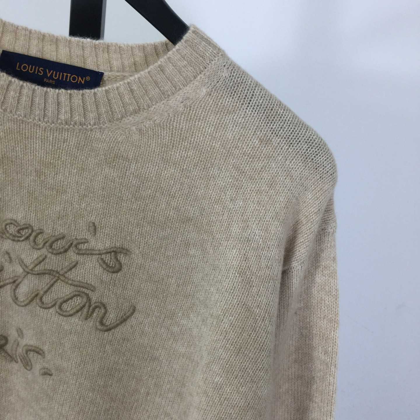 Louis Vuitton Cursive Signature Pullover   1AIOYJ - EUR FASHION