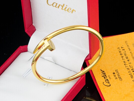 Cartier Juste Un Clou Armband in goldener Farbe - EUR FASHION