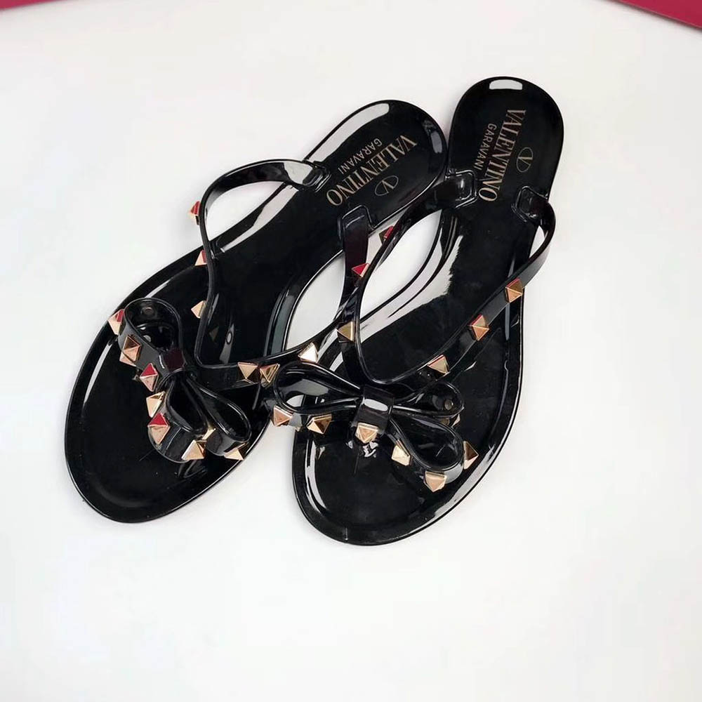 Valentino Garavani Rockstud PVC Flip Flop (Schwarz) - EUR FASHION