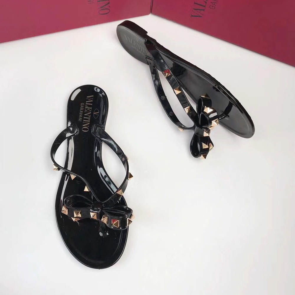 Valentino Garavani Rockstud PVC Flip Flop (Schwarz) - EUR FASHION