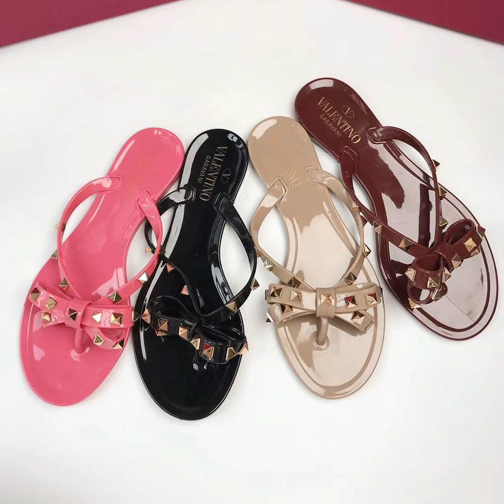 Valentino Garavani Rockstud PVC Flip Flop (Schwarz) - EUR FASHION