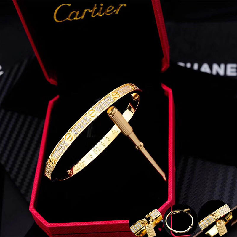 Cartier-Armbänder aus Gold - EUR FASHION