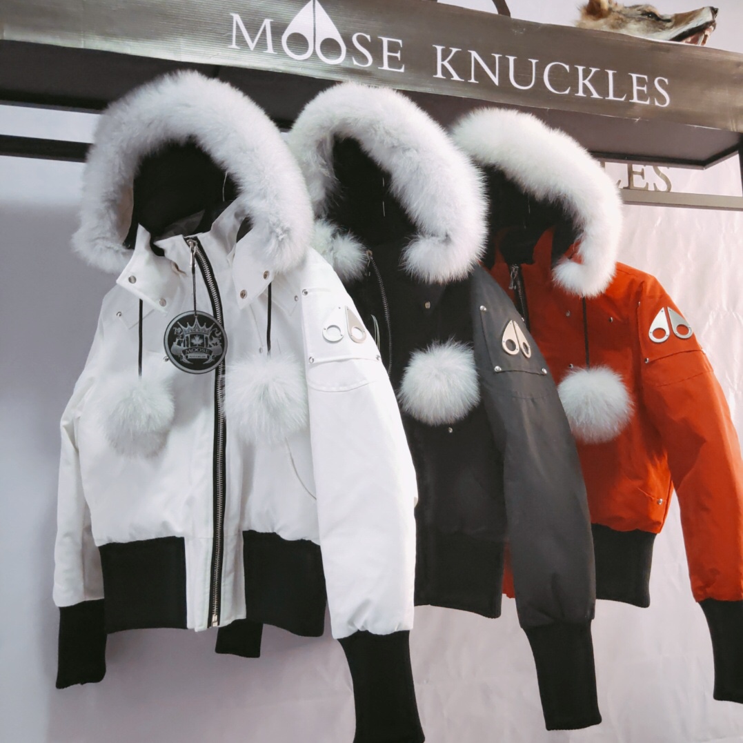 Weiße Daunenjacke von Moose Knuckles - EUR FASHION