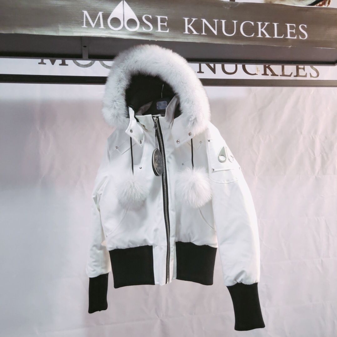 Weiße Daunenjacke von Moose Knuckles - EUR FASHION