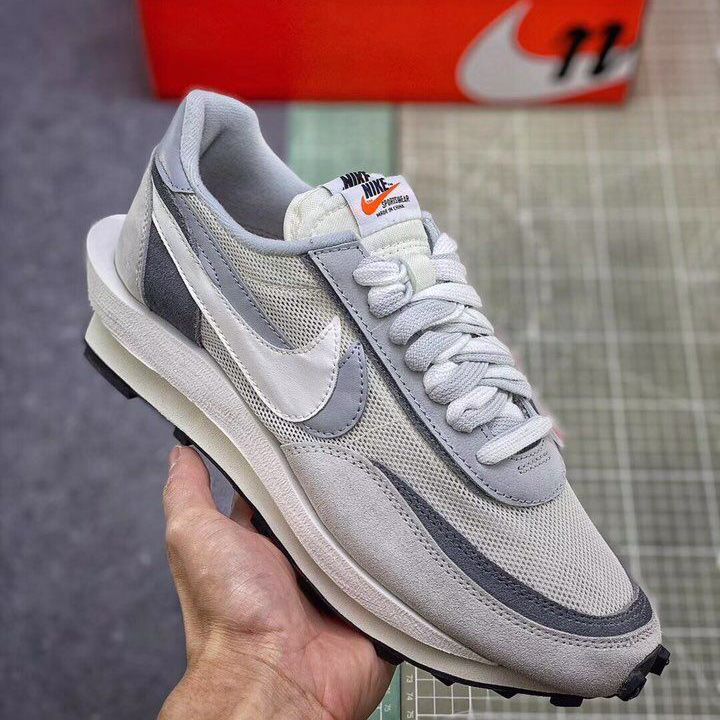 Nike X Sacai Ldv Waffle Daybreak „Weiß/Grau“ - EUR FASHION