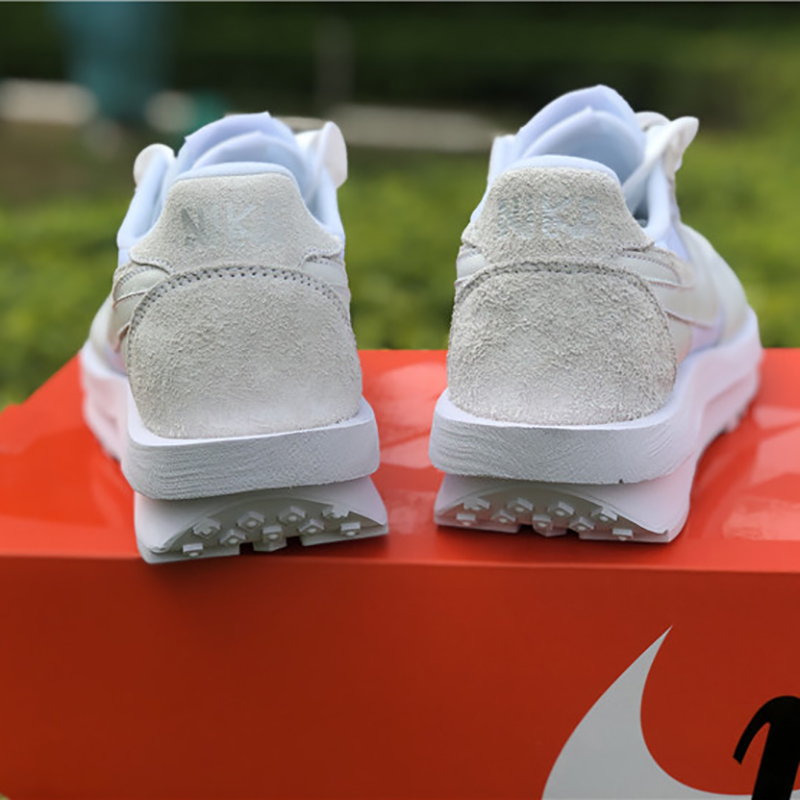 Nike X Sacai Ldv Waffelweiß - EUR FASHION