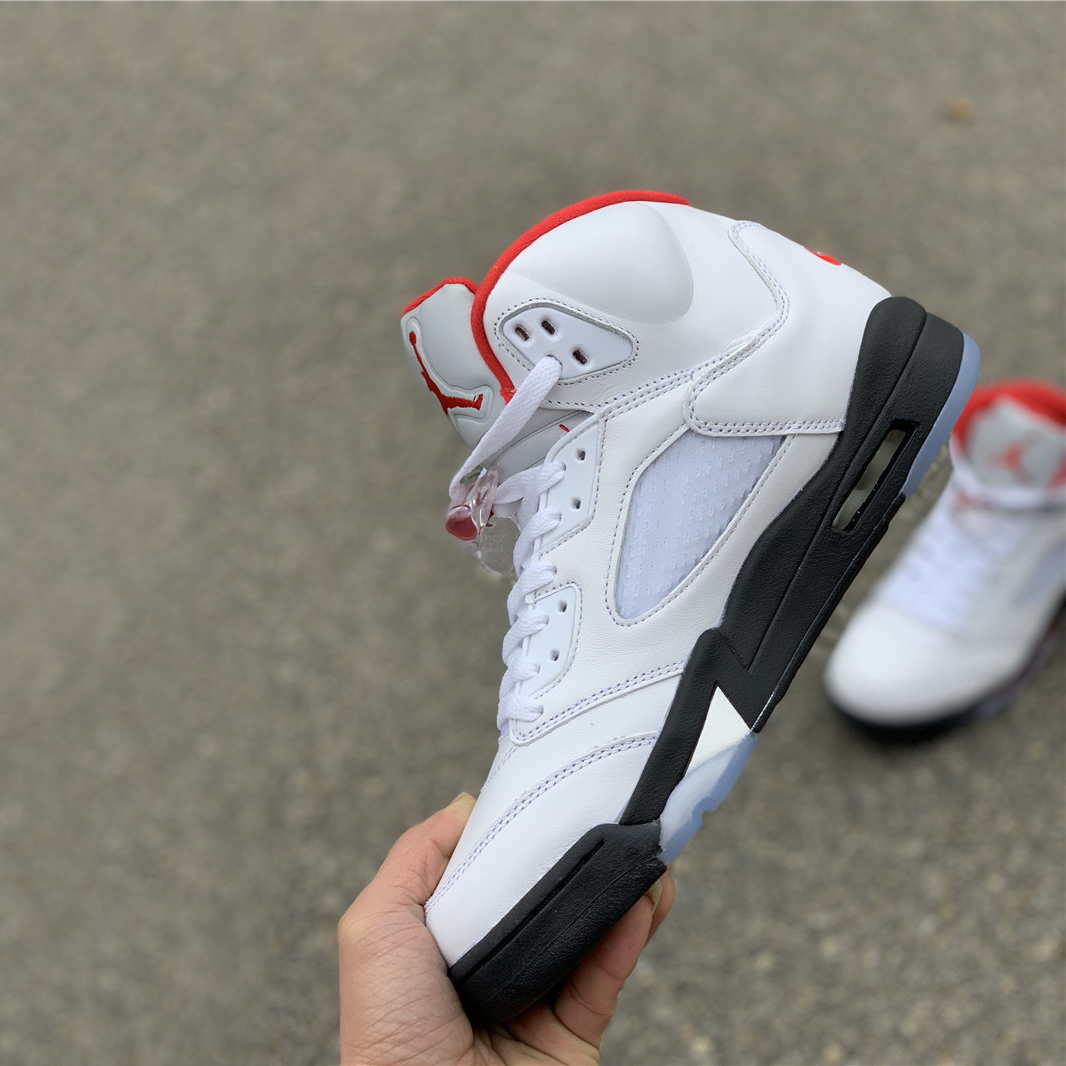 Jordan Air Jordan 5 „Feuerrot“ - EUR FASHION