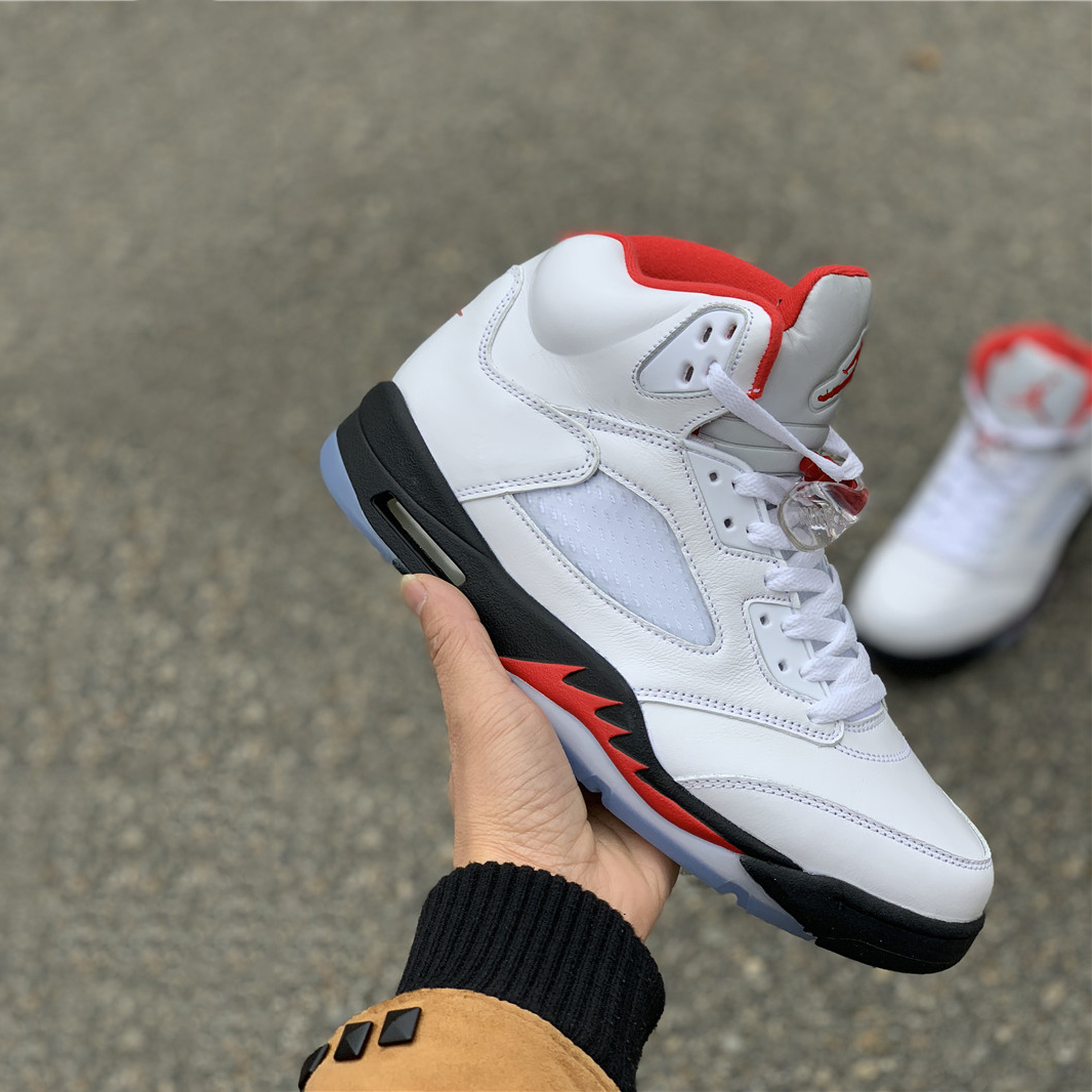 Jordan Air Jordan 5 „Feuerrot“ - EUR FASHION