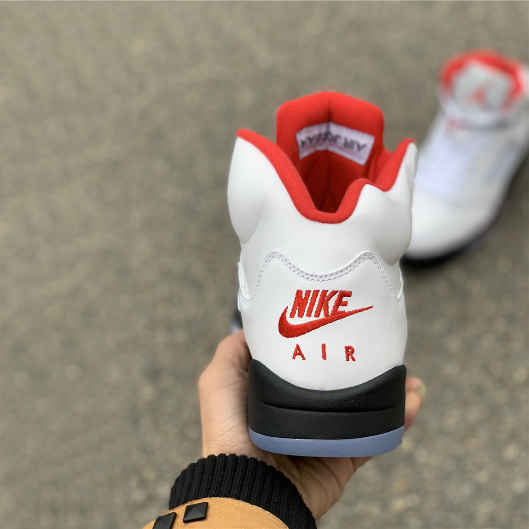 Jordan Air Jordan 5 „Feuerrot“ - EUR FASHION