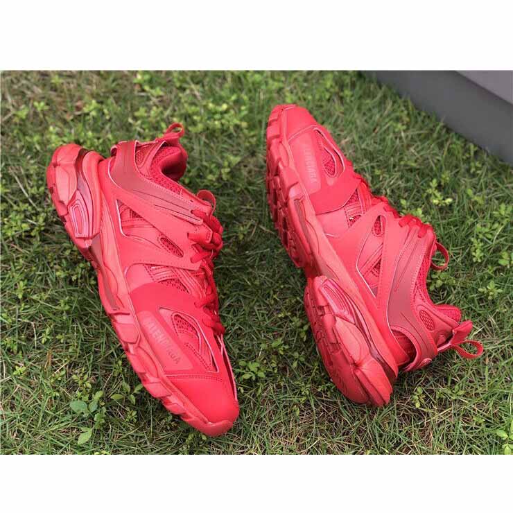 Balenciaga Damen Track Sneaker in Rot - EUR FASHION