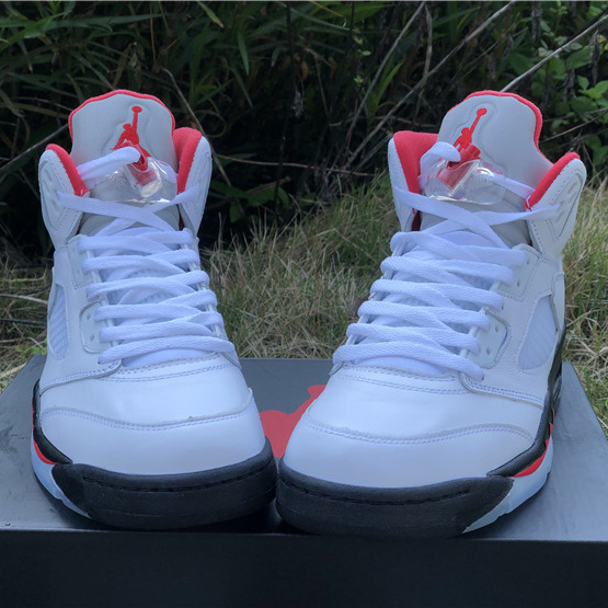 Jordan AJ5 „Fire Red“ - EUR FASHION