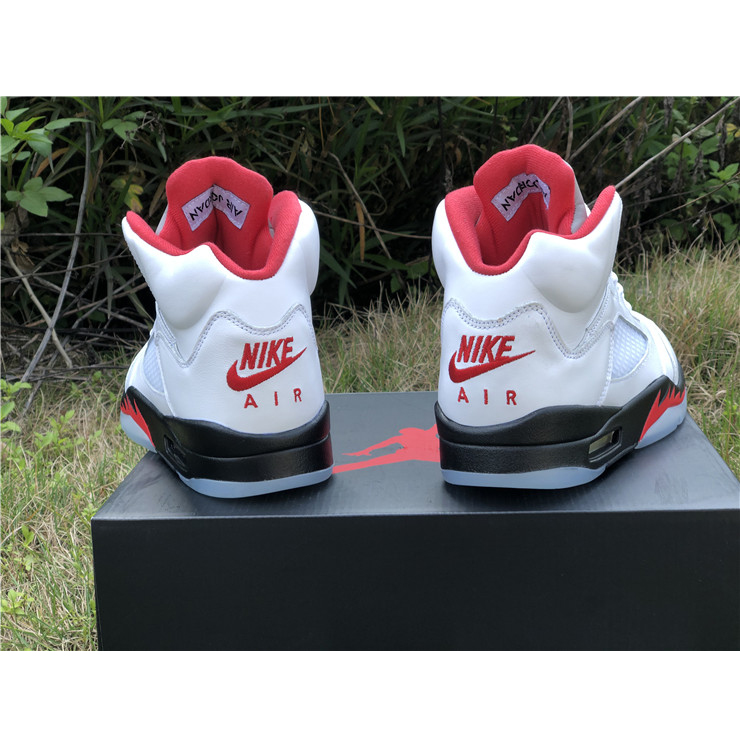 Jordan AJ5 „Fire Red“ - EUR FASHION