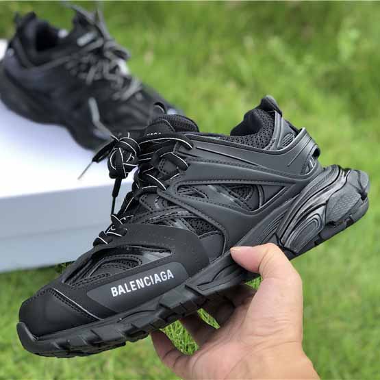 Balenciaga Track-Trainer in Schwarz - EUR FASHION