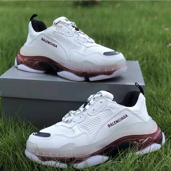 Balenciaga Triple S Trainer mit klarer Sohle - EUR FASHION