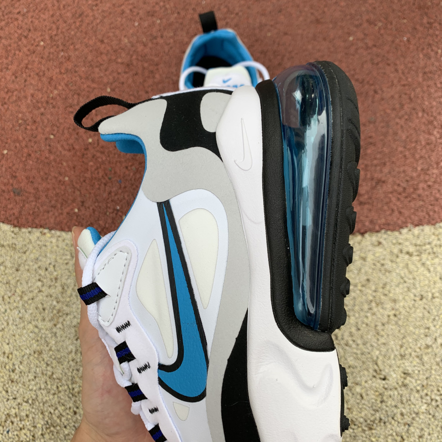 Nike Air Max 270 React in Himmelblau hervorgehoben - EUR FASHION