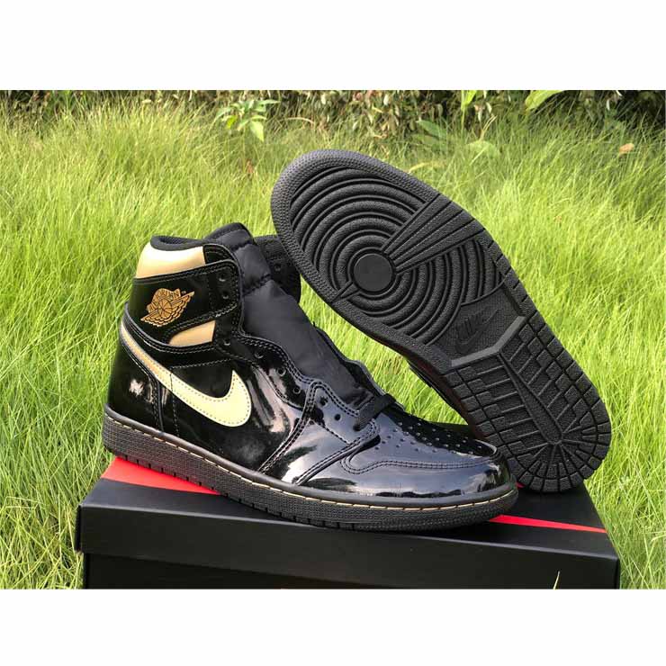 Jordan AJ1 High OG „Schwarz Gold“ - EUR FASHION