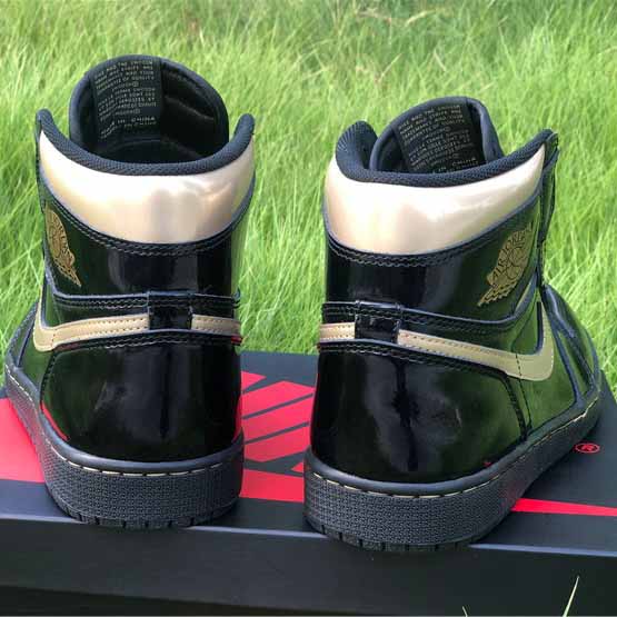 Jordan AJ1 High OG „Schwarz Gold“ - EUR FASHION