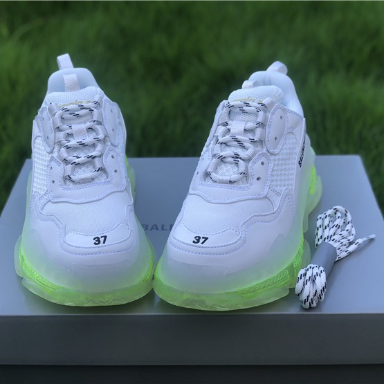 Balenciaga Triple S Trainer mit klarer Sohle - EUR FASHION