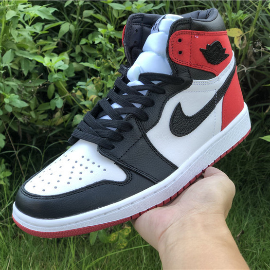 Jordan AJ1 Satin WMNS „Black Toe“ - EUR FASHION