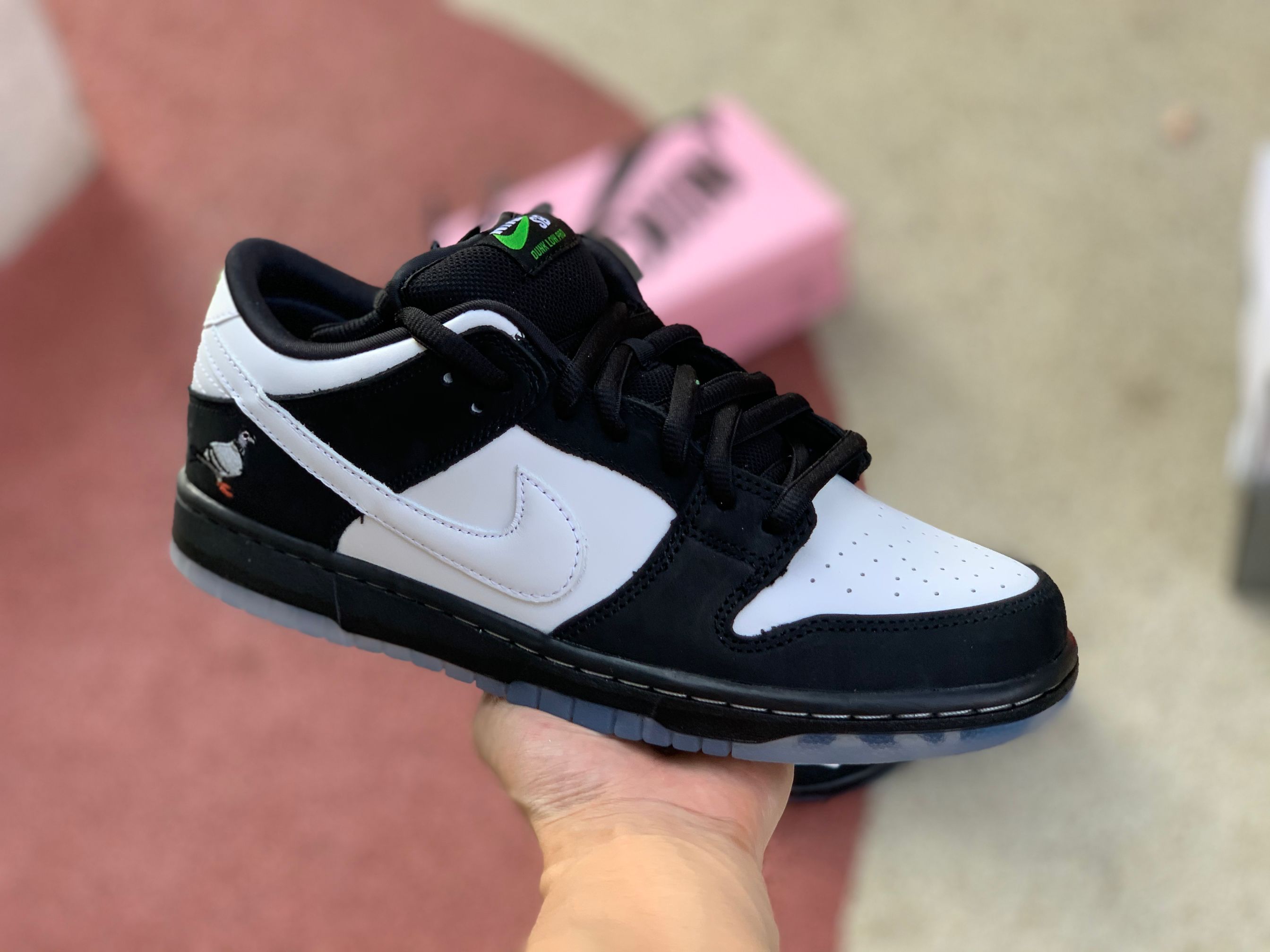 Jeff Staple X Nike SB Dunk Low „Panda Pigeon“ Schwarz/Grün Gusto-Weiß - EUR FASHION