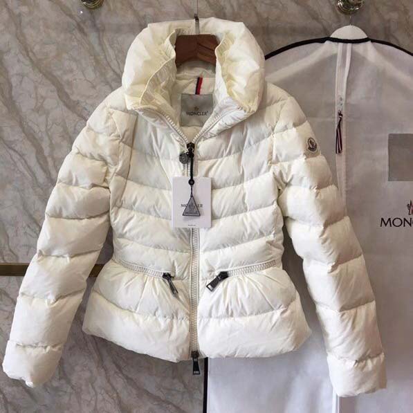 Moncler Steppjacke mit Reißverschluss - EUR FASHION