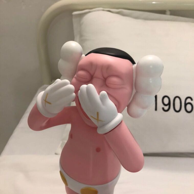 KAWS x Yue Mingjun /32cm - EUR FASHION