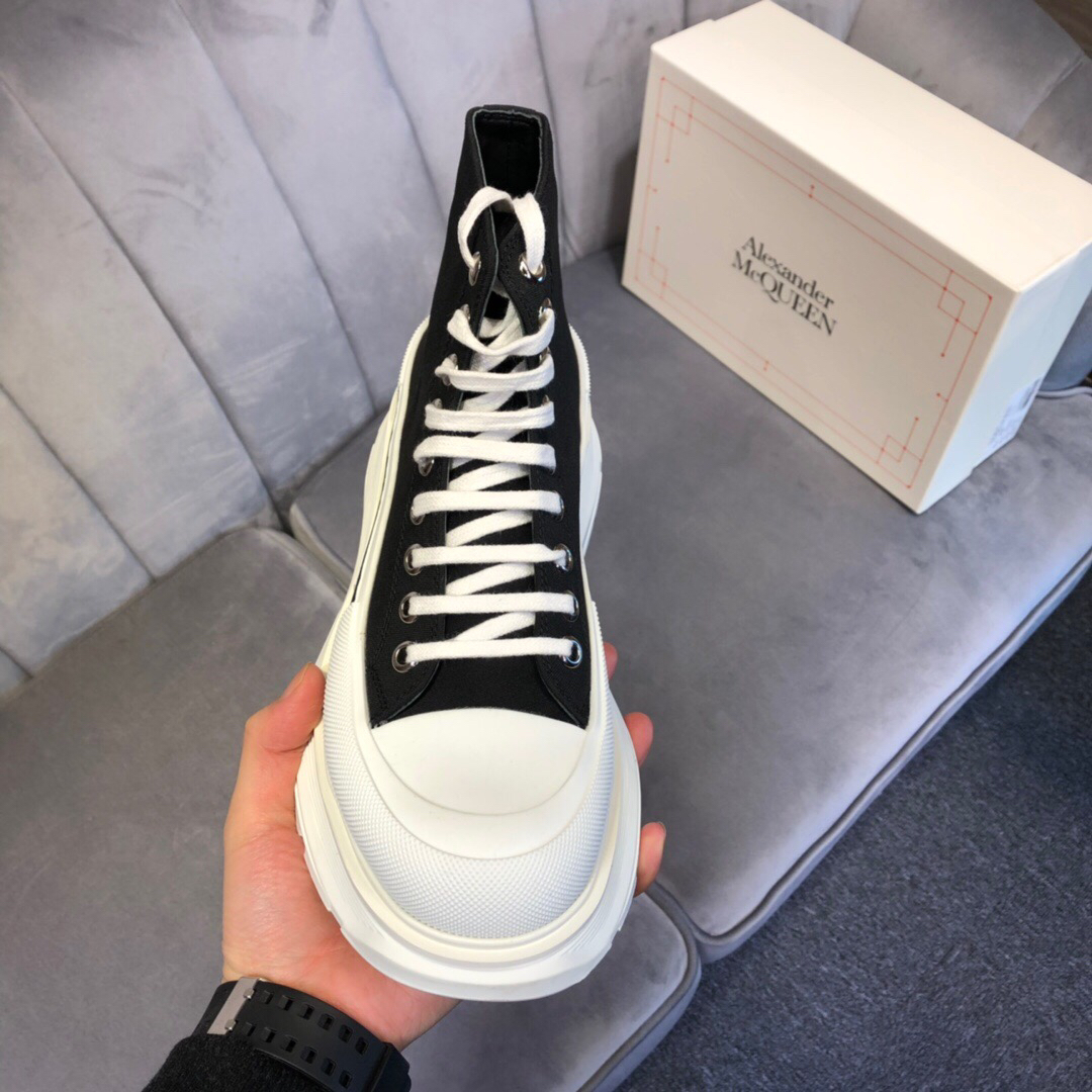 Alexander Mqueen Tread Slick Plateau High Sneakers - EUR FASHION