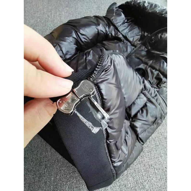 Moncler Ghany Nylon-Daunenweste - EUR FASHION
