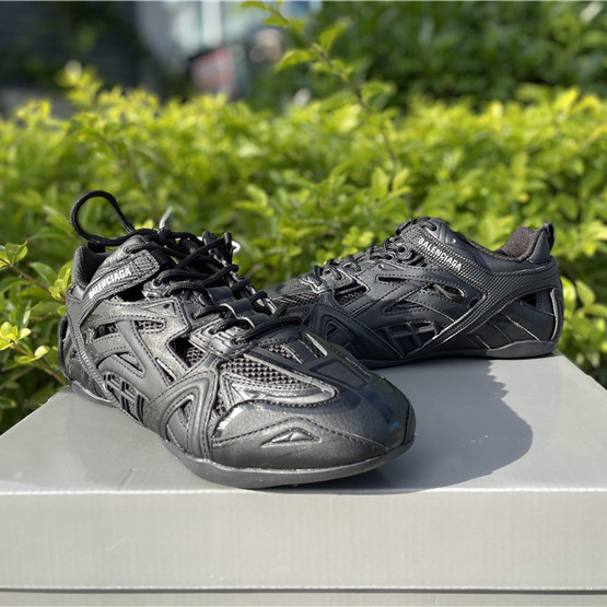 Schwarze Drive-Sneaker von Balenciaga - EUR FASHION
