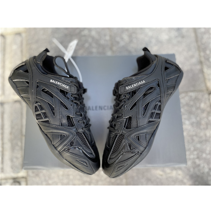 Schwarze Drive-Sneaker von Balenciaga - EUR FASHION