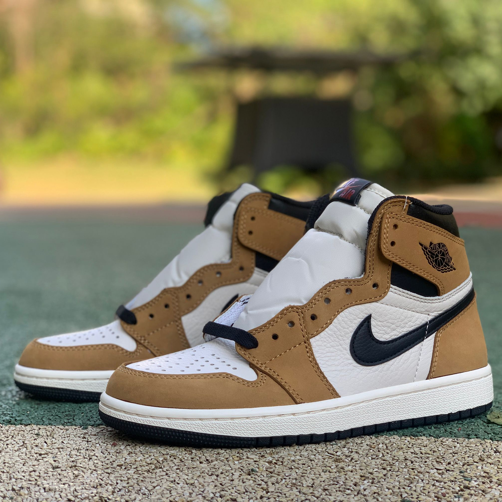Jordan Air 1 Retro High OG Roy 555088-700 - EUR FASHION