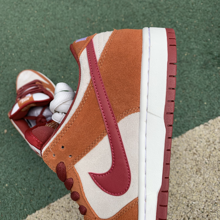 Nike SB Dunk Low Pro Dark Russet Cedar White BQ6817-202 - EUR FASHION