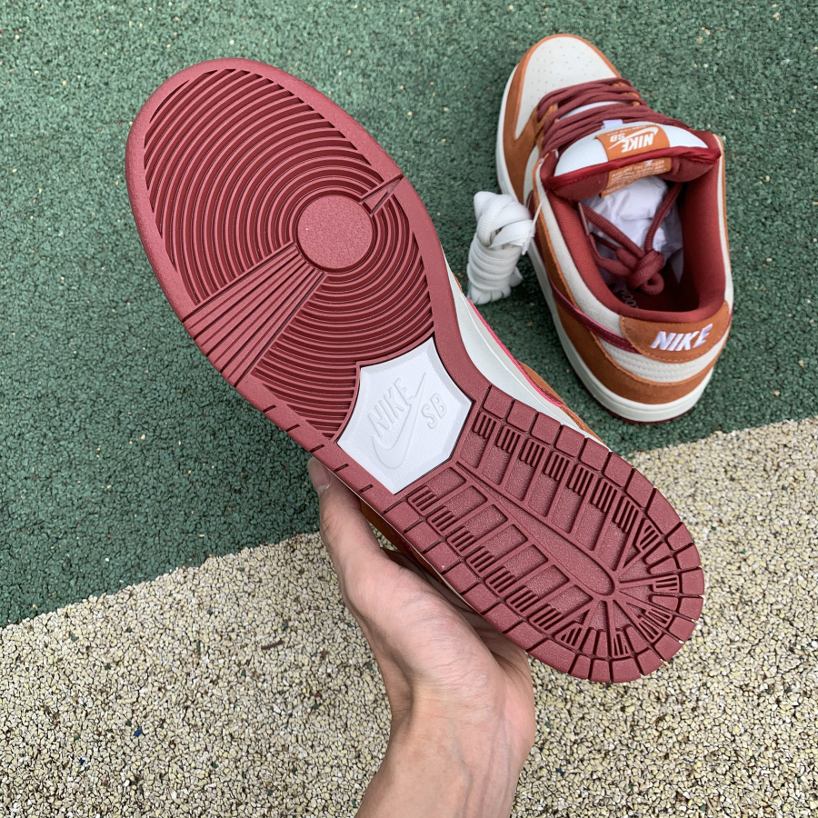 Nike SB Dunk Low Pro Dark Russet Cedar White BQ6817-202 - EUR FASHION