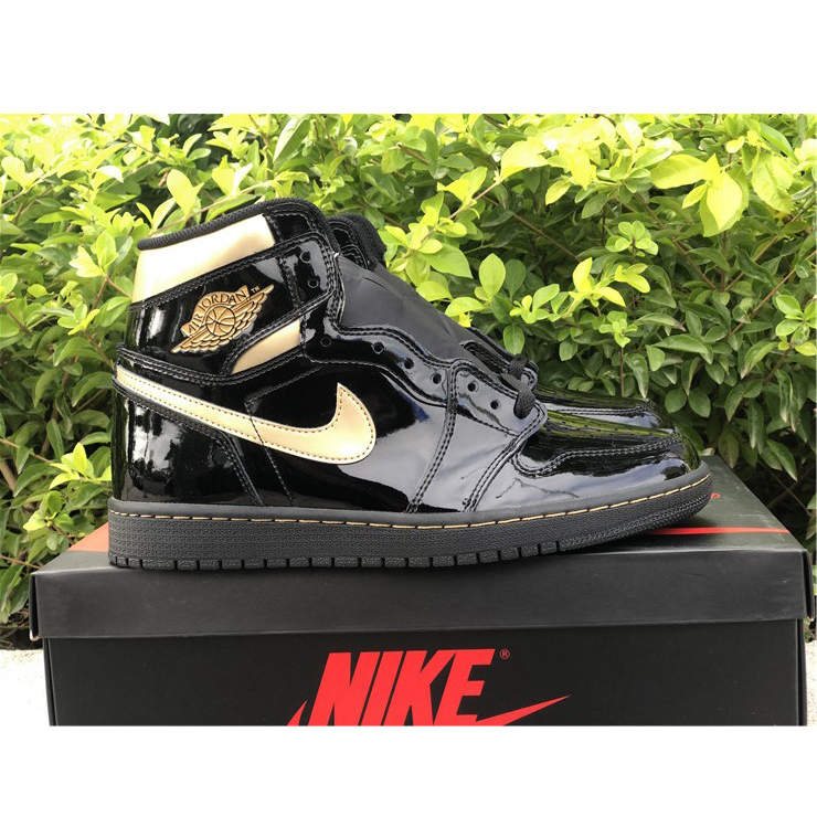 Jordan Air 1 Retro High Schwarz Metallic Gold 555088-032 - EUR FASHION