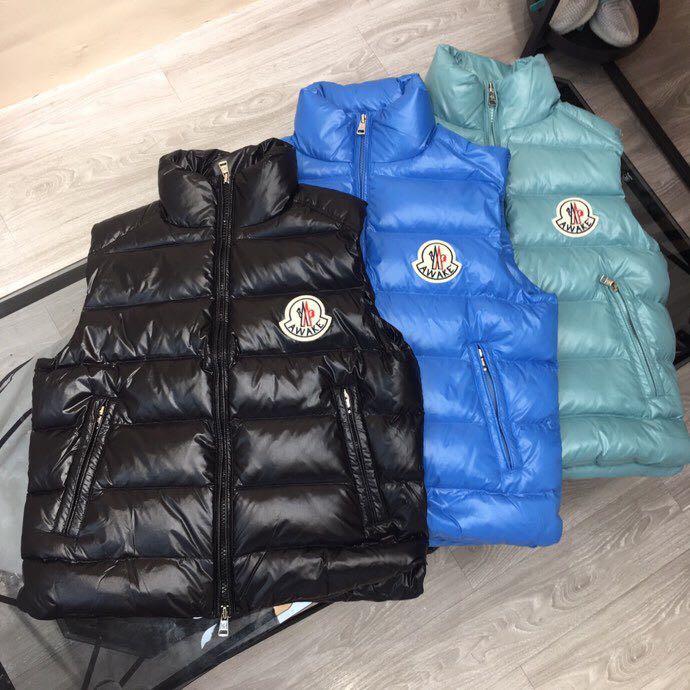 Moncler Vest Daunenjacke - EUR FASHION